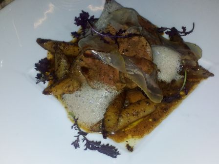 Cotte_Roti_Noix_de_riz_de_veau_meuniere_salsifis_glaces_au_jus_et_ventreche.jpg