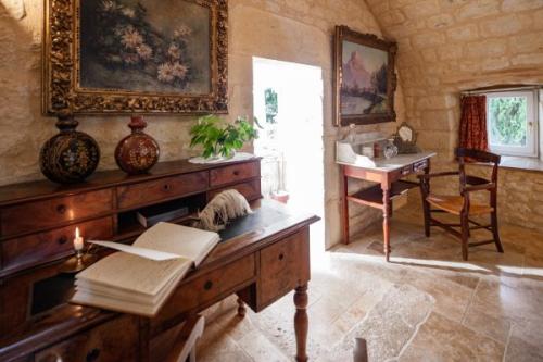 20240709-001330123-chambre-la-cave-et-bureau-600x400_002