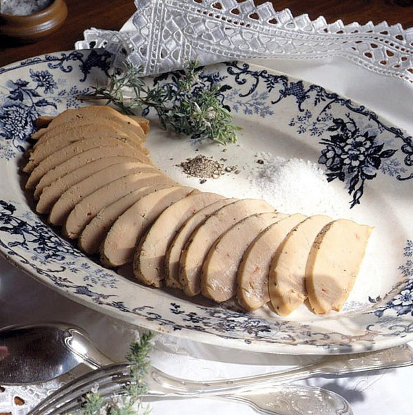 Foie gras frais maturé dans le sel naturel