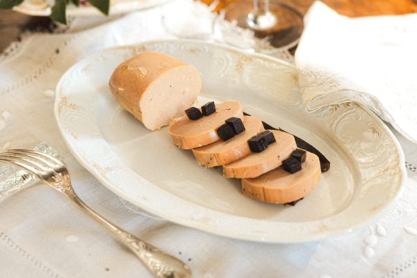 Foie gras d'oie mi-cuit au torchon